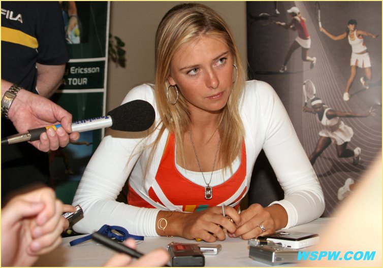 Sharapova - &copy; 2006 Paul Martinez / PHOTOSPORT.com