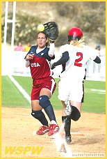 softball (c) PHOTOSPORT
